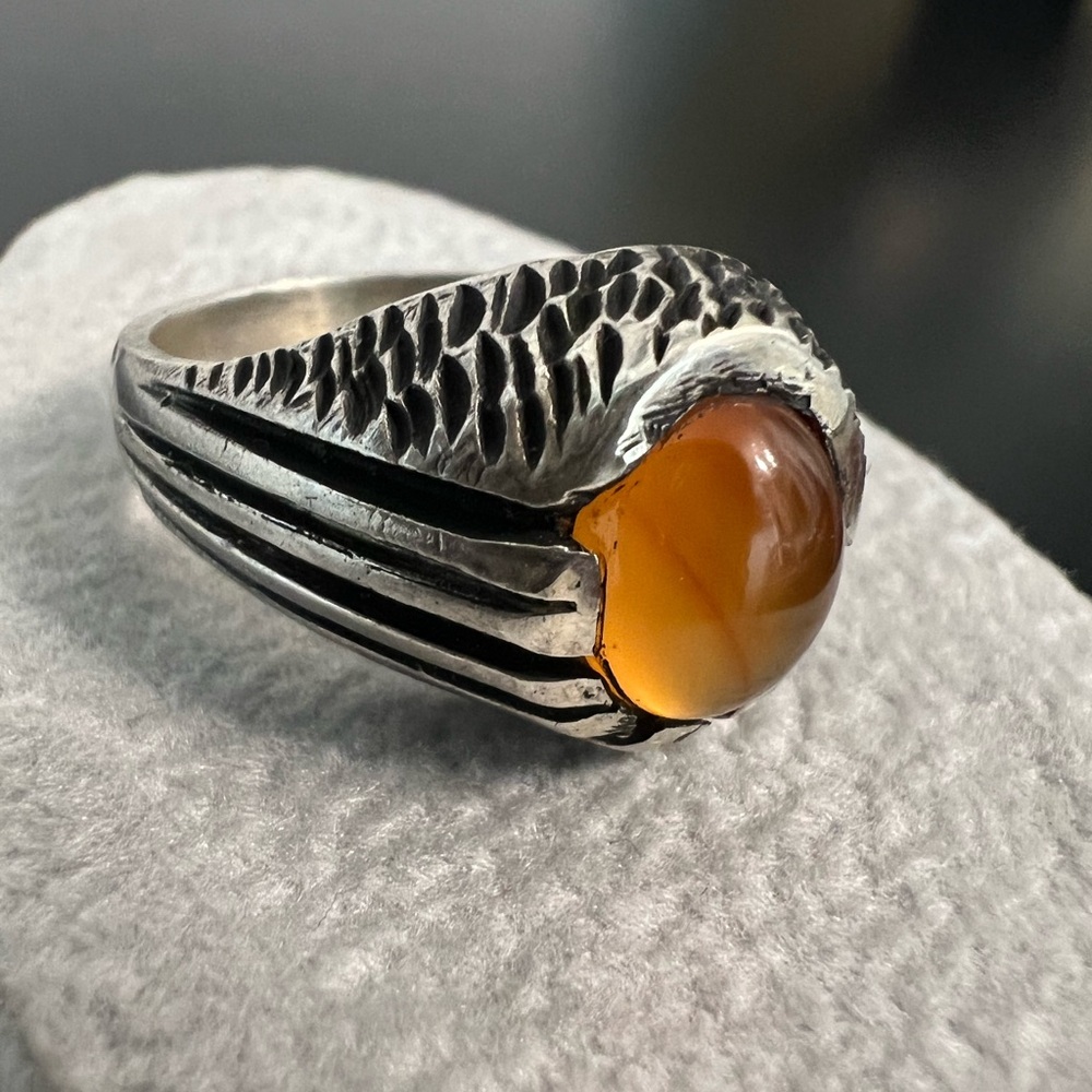 Vintage sterling silver size 10 men’s yellow agate ring